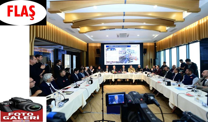 Vali Ünlüer, Basın Mensuplarıyla Bir Araya Geldi