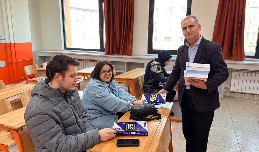 Büyükşehir’den Özel Gereksinimli Vatandaşlara Sınav Yolunda Büyük Destek