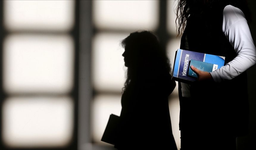 Yükseköğretim sistemine kayıtlı öğrenci sayısı 6,7 milyon oldu