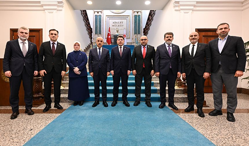 “Şehrimizin Her Alanda Güçlenmesi İçin Yoğun Mesai Harcıyoruz”