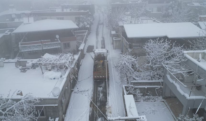 Dulkadiroğlu’nda Yoğun Kar Mesaisi: Ekipler 105 Mahallede Sahada