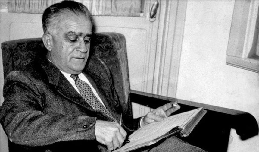 Türk modernleşmesindeki sorunları aşan yazar: Ahmet Hamdi Tanpınar