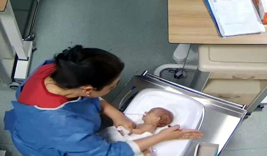 Bebeğe Şiddet Uyguladığı İddia Edilen Hemşirenin Yargılanması Sürdü