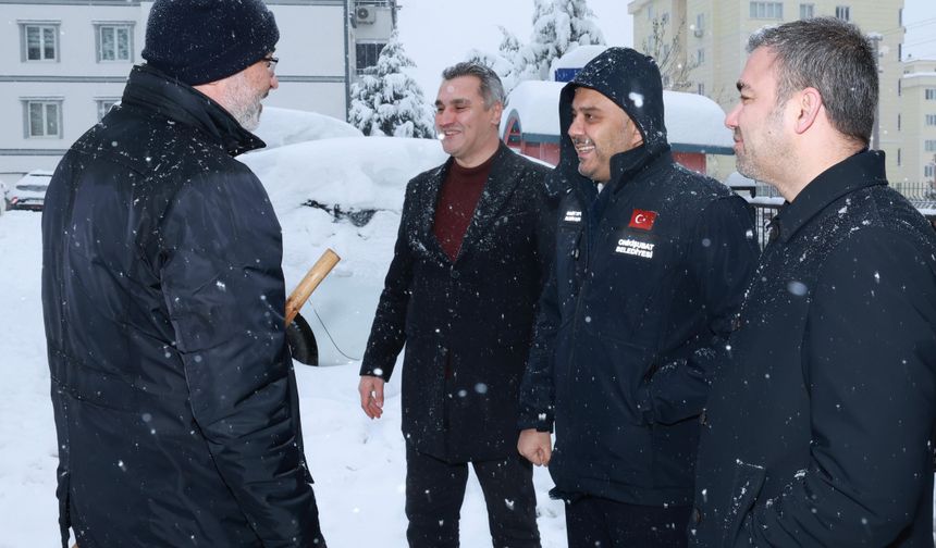 Toptaş, Karla Mücadele Çalışmalarını Sahada İnceledi
