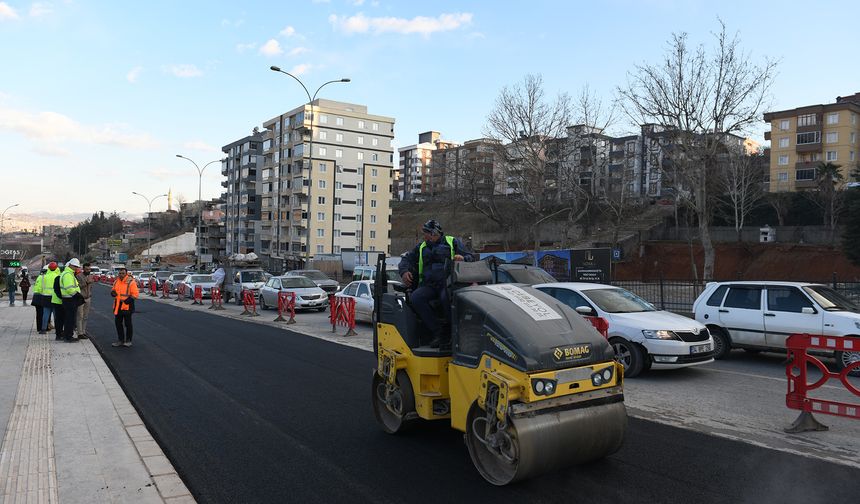 Yol Konforu İçin Asfalt Mesaisi Hız Kesmeden Sürüyor