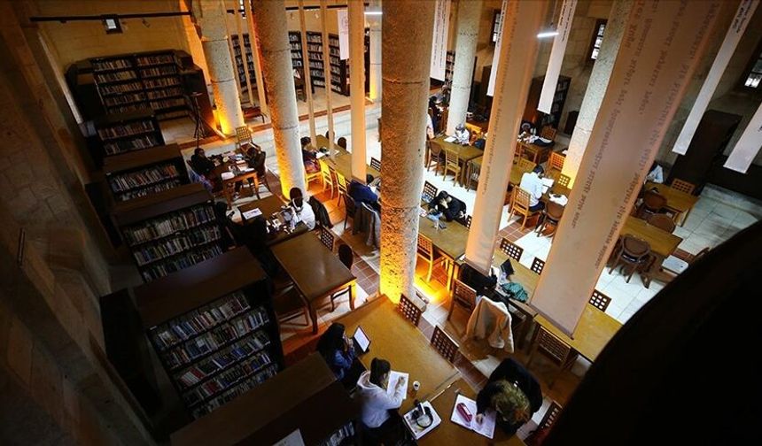 Tarihi kiliseye taşınan kütüphane 16 ayda 65 binden fazla kitapseveri ağırladı