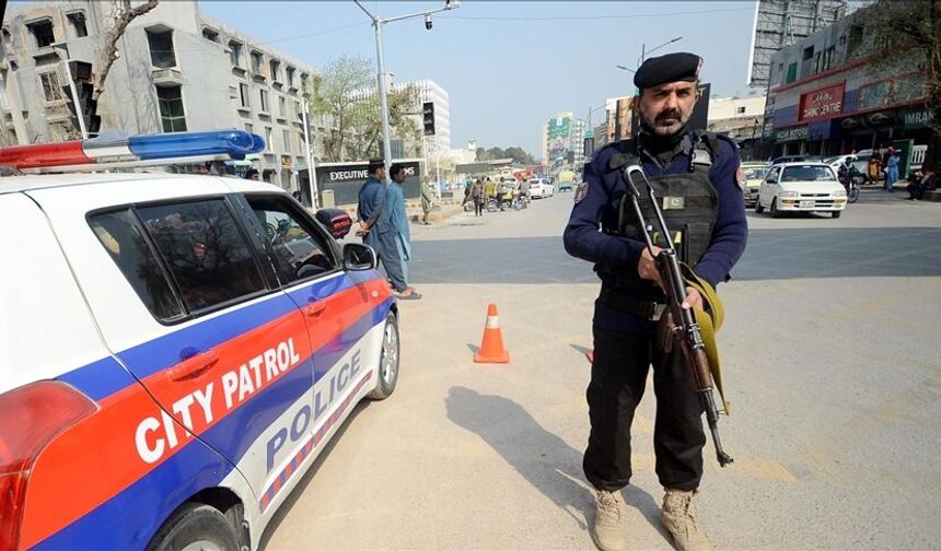 Pakistan-Afganistan hattında çatışma: Geçmişin faturası mı ödeniyor?