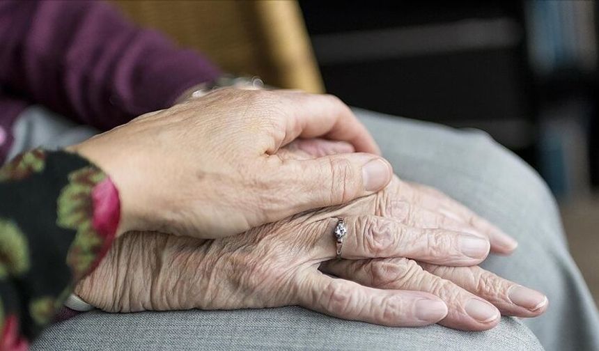 Yaşlanma süreci toplumsal dönüşümü nasıl etkiler?