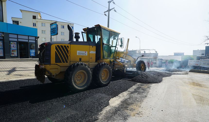 Büyükşehir Yol Yenilemelerini Durmaksızın Sürdürüyor
