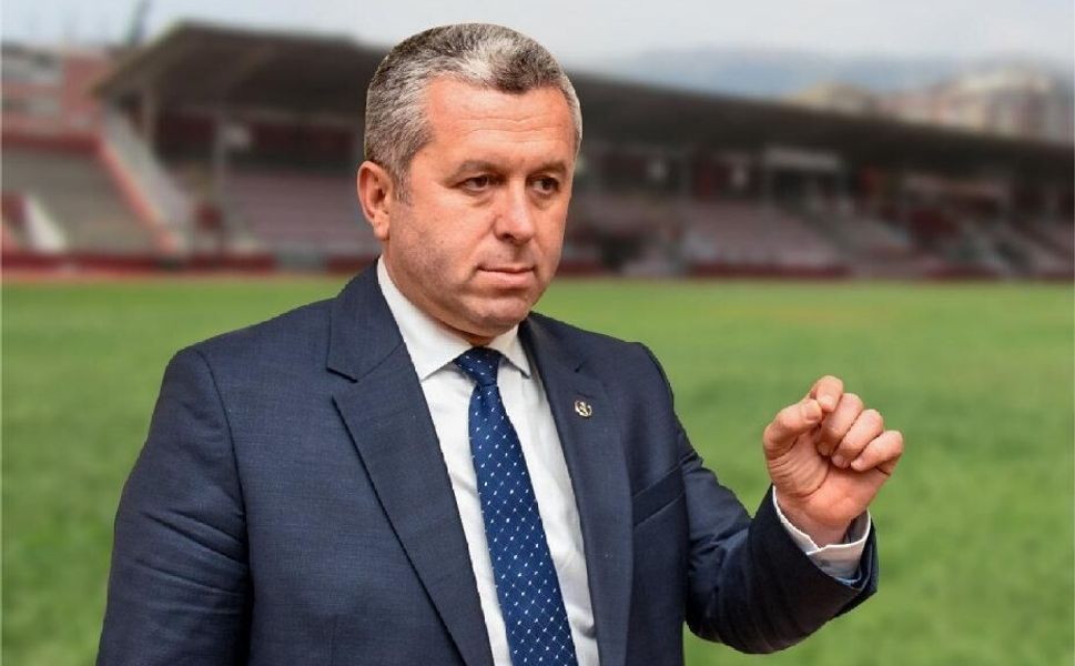 Bir kurultay sadece lider değiştirmez; vicdanını da tartışmaya açar.