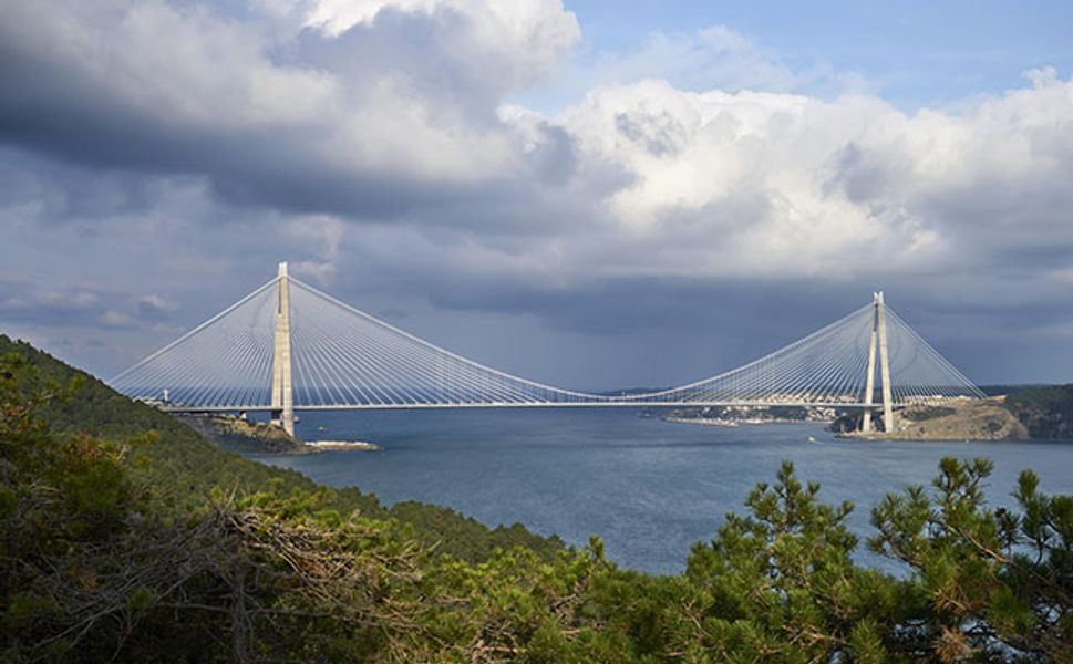 YSS Köprüsü’nün yıllık elektrik tüketiminin tümü sağlandı