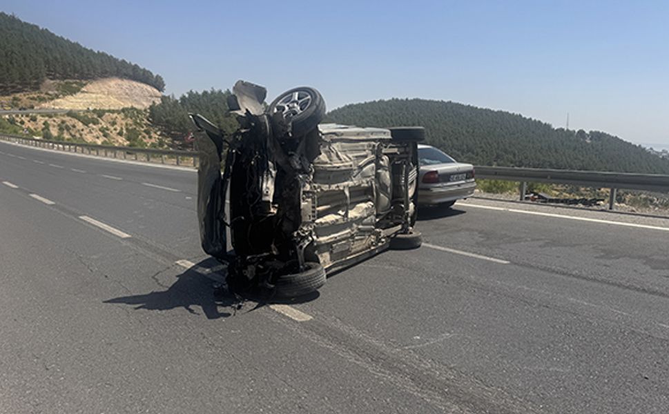 Takla Atan Hafif Ticari Aracın Sürücüsü Yaralandı