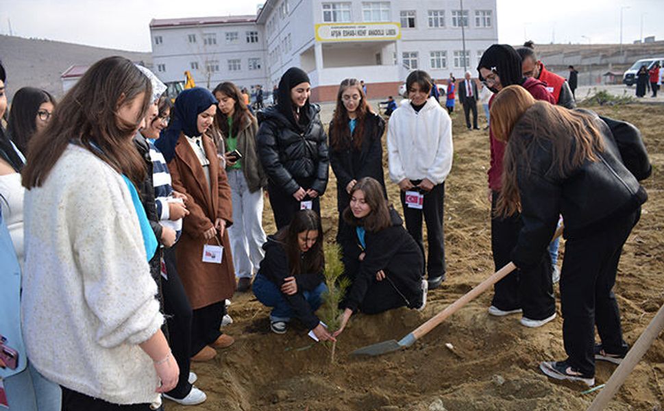 Şehit 20 Askerin İsmi Fidanlarda Yaşayacak