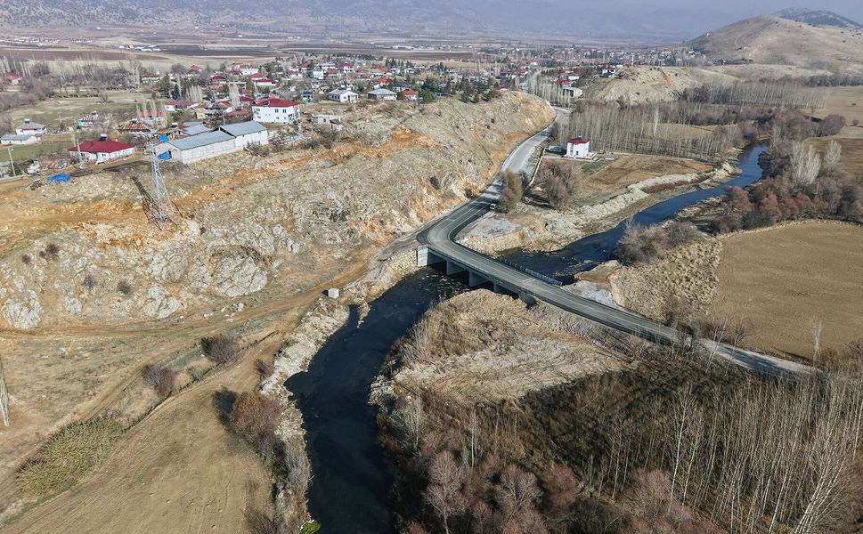 Büyükşehir, Göksun Temurağa Köprüsünü Tamamladı