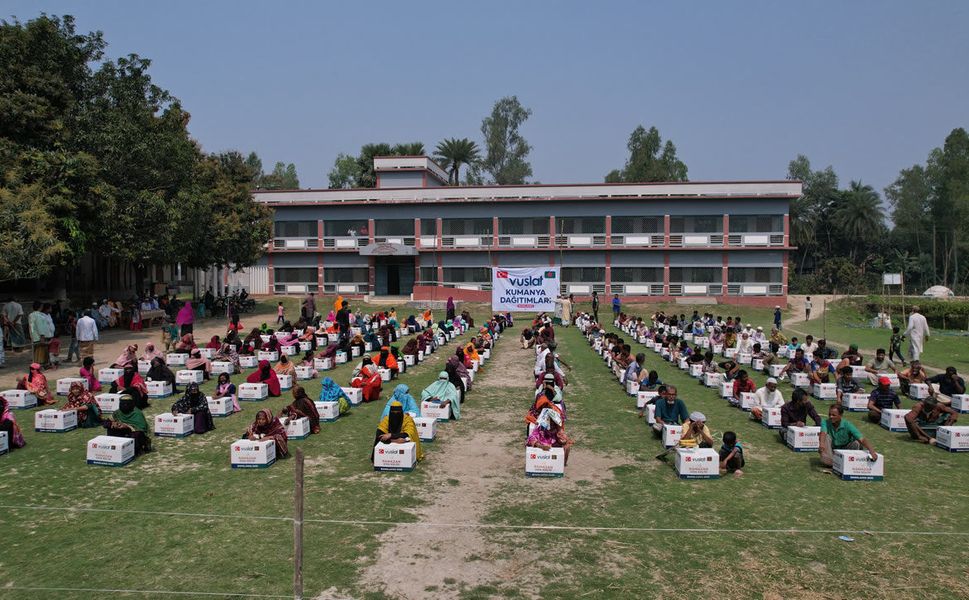 ATİB'ten Depremzede ve Yetimlere Ramazan Yardımı