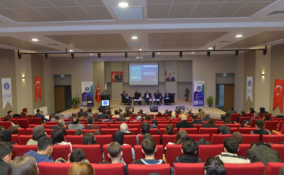 Deprem Anında Gazetecilik ve Medyanın Rolü Konuşuldu