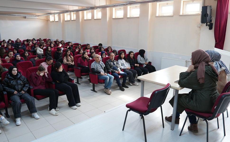 Büyükşehir’den Geleceğin Teminatı Gençlere İklim ve Sıfır Atık Eğitimi