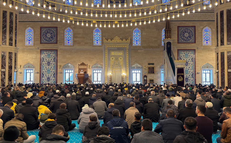 Abdülhamid Han Camii’nde Deprem Şehitleri İçin Manevi Buluşma