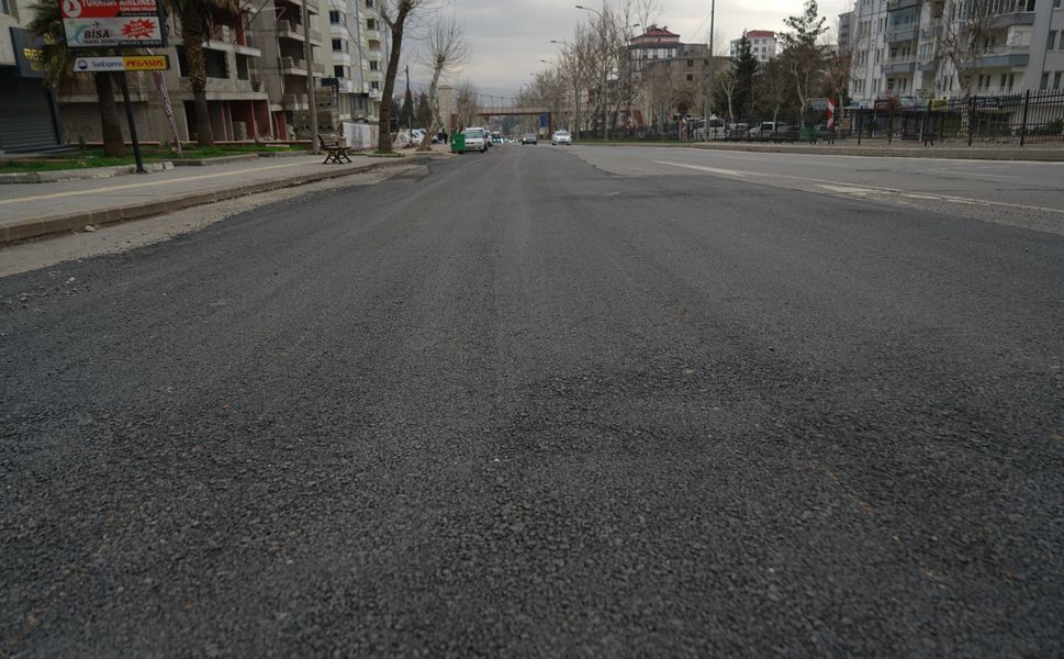 Büyükşehir, Asfalt Mesaisini Kesintisiz Sürdürüyor