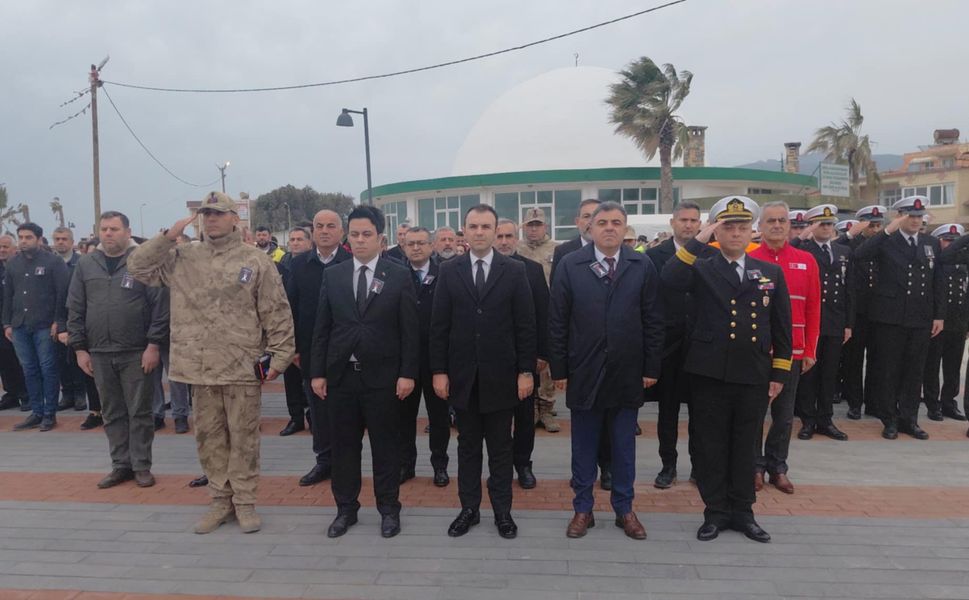 Samandağ'da depremde hayatını kaybedenler anıldı