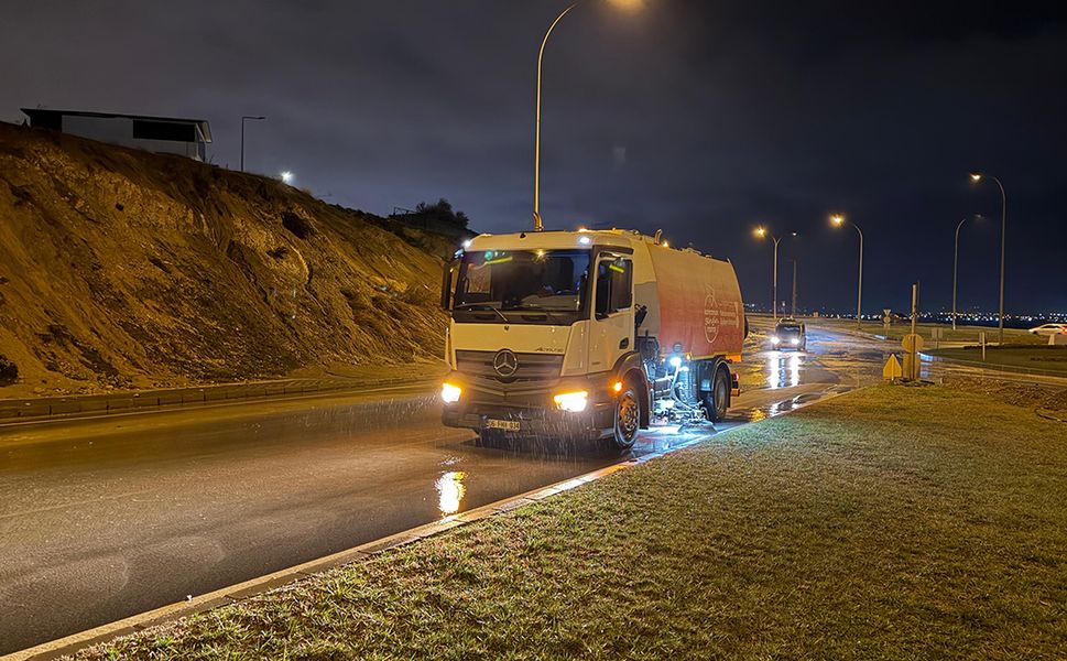 Şiddetli Yağışa Karşı Seferberlik; Büyükşehir Tüm Birimleriyle Sahada