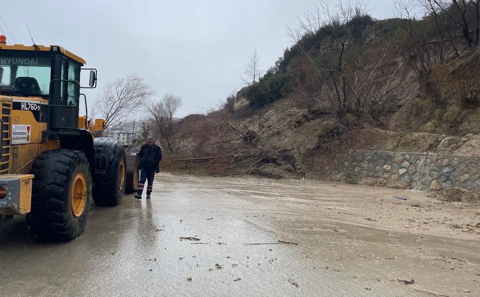 Andırın, Çağlayancerit ve Pazarcık’ta da Yağışlara Karşı Büyükşehir Sahada