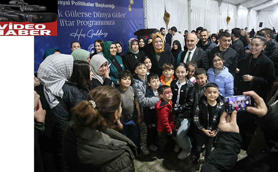 AK Partili Kaya, "Çocuk gülerse dünya güler" iftar programına katıldı