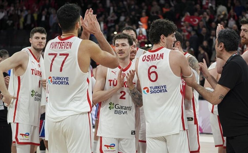 On İki Dev Adam, dünya sıralamasındaki yerini korudu