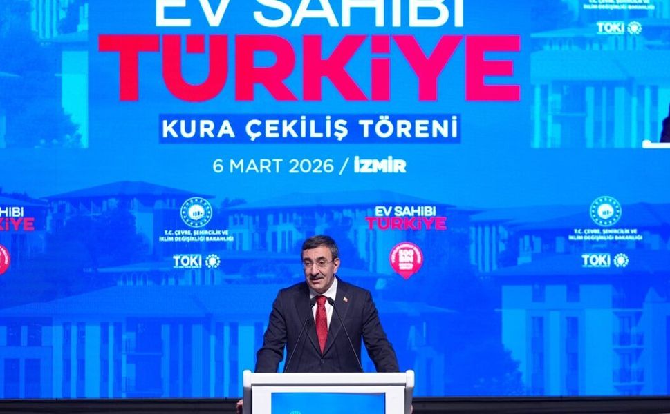 Yılmaz, "Ev Sahibi Türkiye İzmir Kura Çekiliş Töreni"nde konuştu