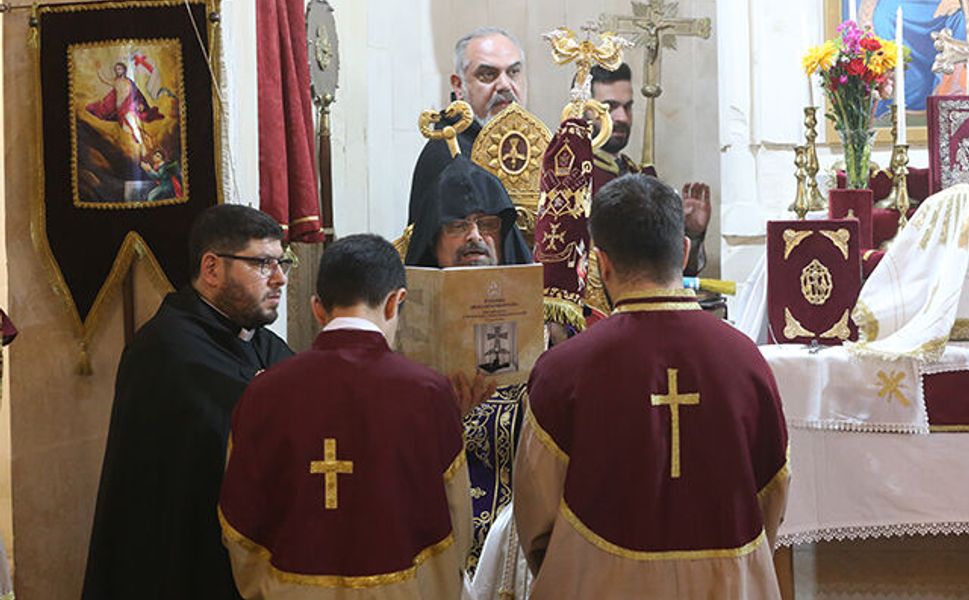 Surp Karasun Manuk Ermeni Kilisesi'nde ayin düzenlendi