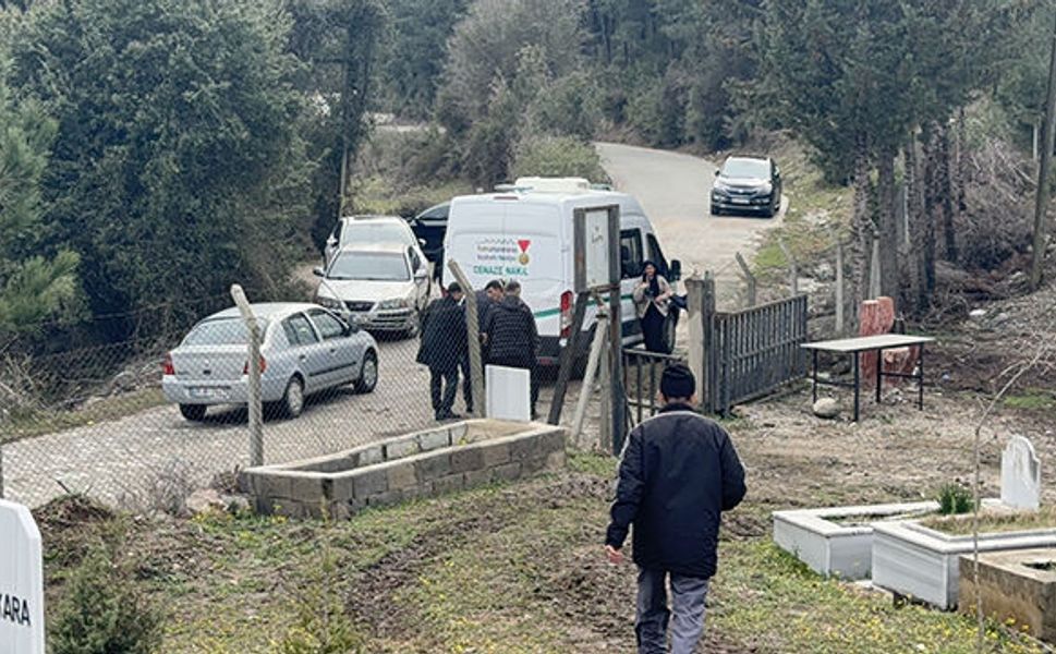 Trafik Kazasında Ölen Kadının Cenazesi Defnedildi