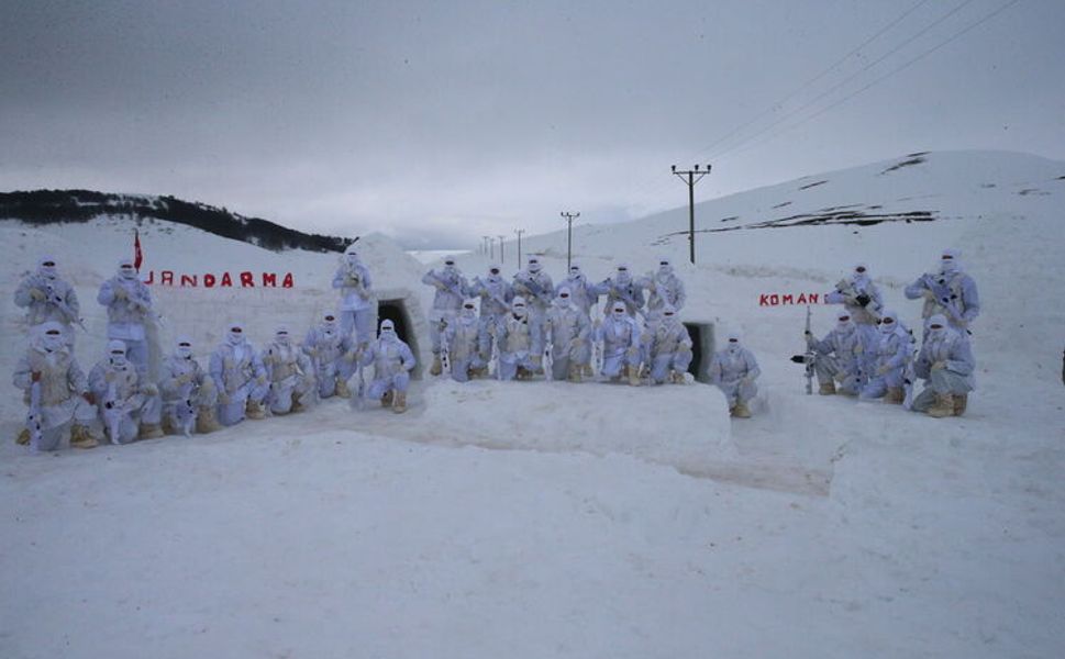 "Boralar" operasyonlara zorlu eğitimle hazırlanıyor