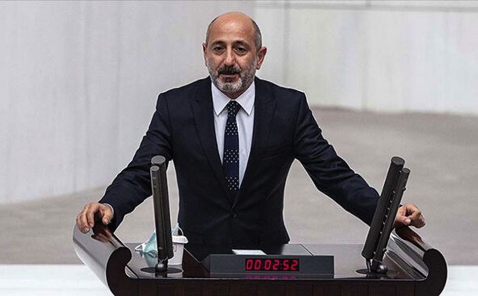 CHP'li Öztunç'tan Bakan Uraloğlu'na uçak bileti sorusu