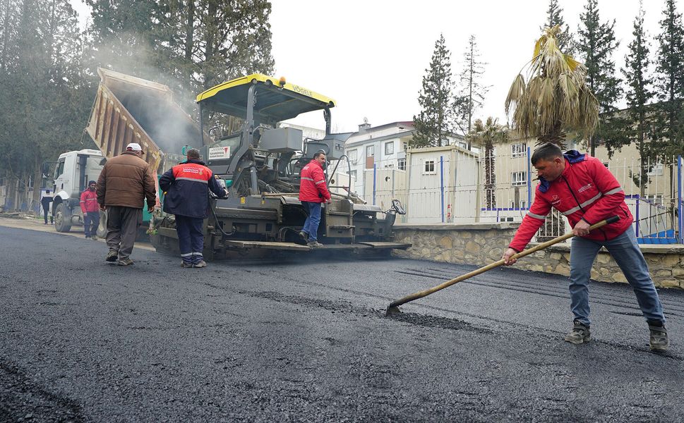 Dulkadiroğlu’nda Asfalt Yenileme Hamlesi Devam Ediyor
