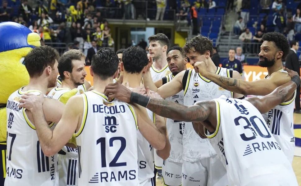 Fenerbahçe Beko deplasmanda kayıp