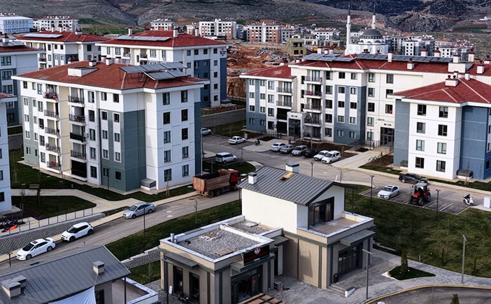 “İndere’de Yuvasıyla Dükkanıyla Yepyeni Kocaman Bir Dünya Kurduk”