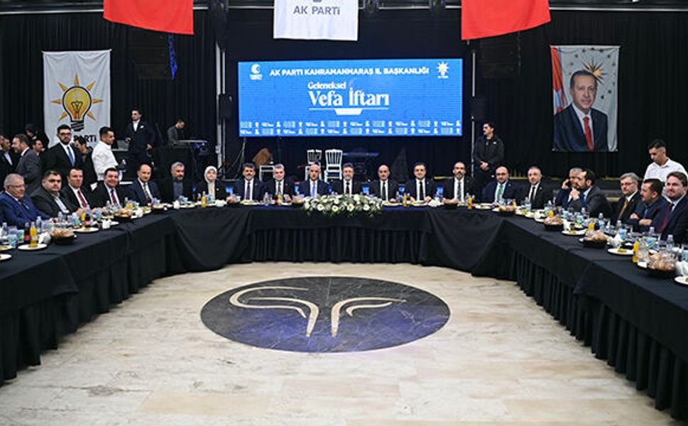 Görgel, Geleneksel Vefa İftarı’nda Teşkilat Mensuplarıyla Bir Araya Geldi