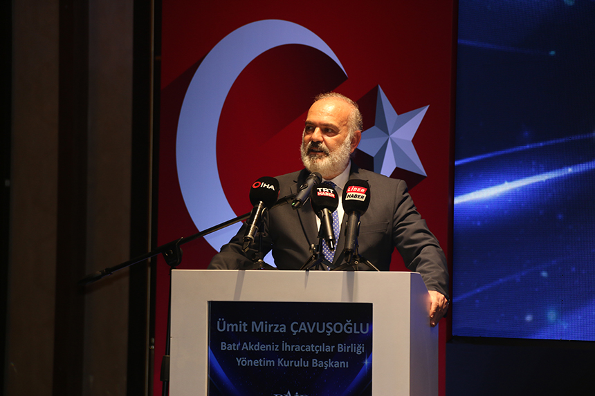Batı Akdeniz'in Başarılı Ihracatçıları Ödüllendirildi (4)