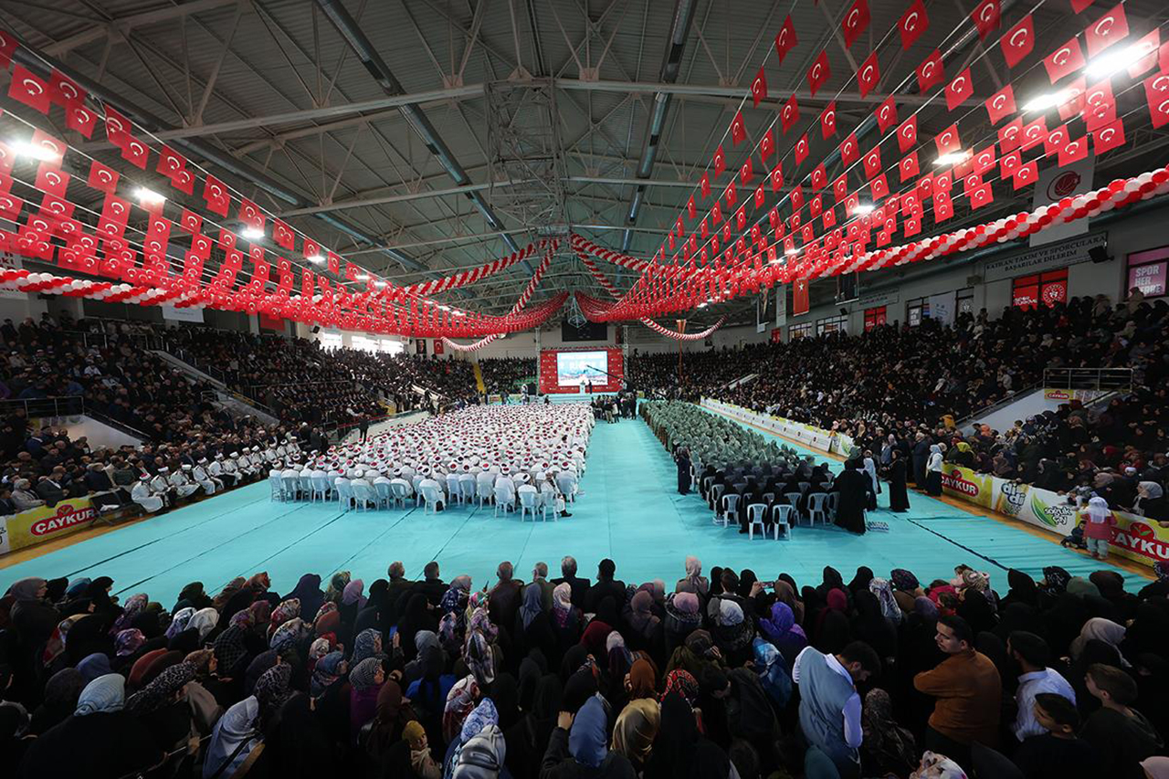 Bugün Müslümanlar Olarak Zulmün Karşısına Çıkmak Zorundayız