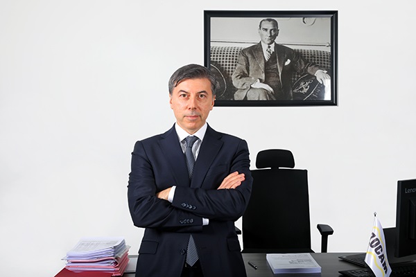 İzocam Genel Direktörü Murat Savcı000
