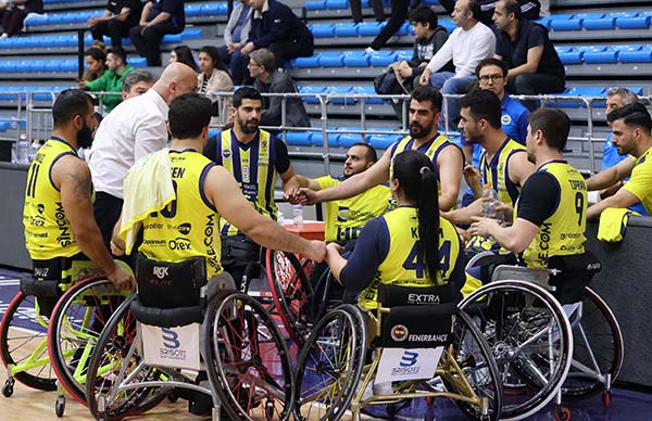 Avrupa Şampiyonu Fenerbahçe Göksel Çelik Ligde Adını Finale Yazdırdı (6)