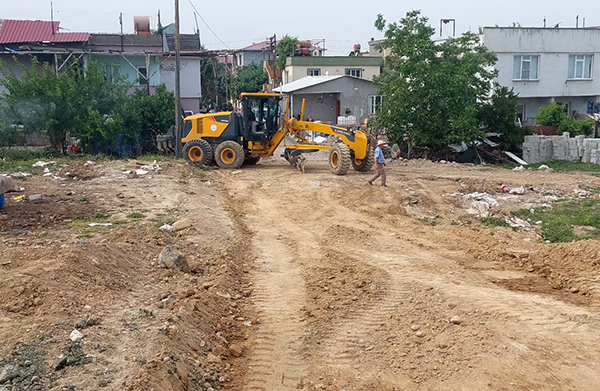 Dulkadiroğlu Belediyesi'nden Sümer Mahallesi'ne Yeni Yol Açma Çalışması (2)