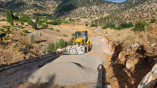 Göksun Kırsalında Kilit Parke Imalatları Tamamlandı (5)