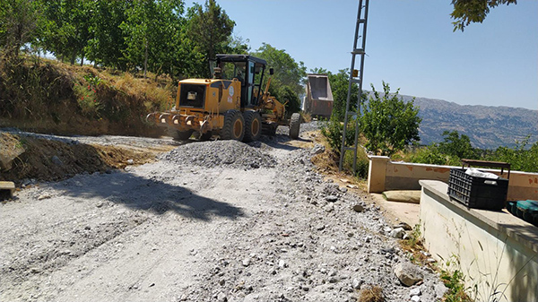 Kabasakal Ve Boyalı’da Yol Çalışmaları Devam Ediyor (2)