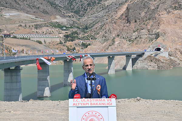 Yusufeli Merkez Viyadüğü Törenle Açıldı (3)