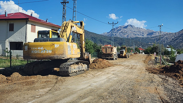 Büyükşehir, Bir Grup Yolunun Daha Standardınıartırıyor (2)