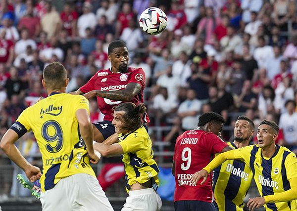 Fenerbahçe, Lille'e 2 1 Yenildi (3)