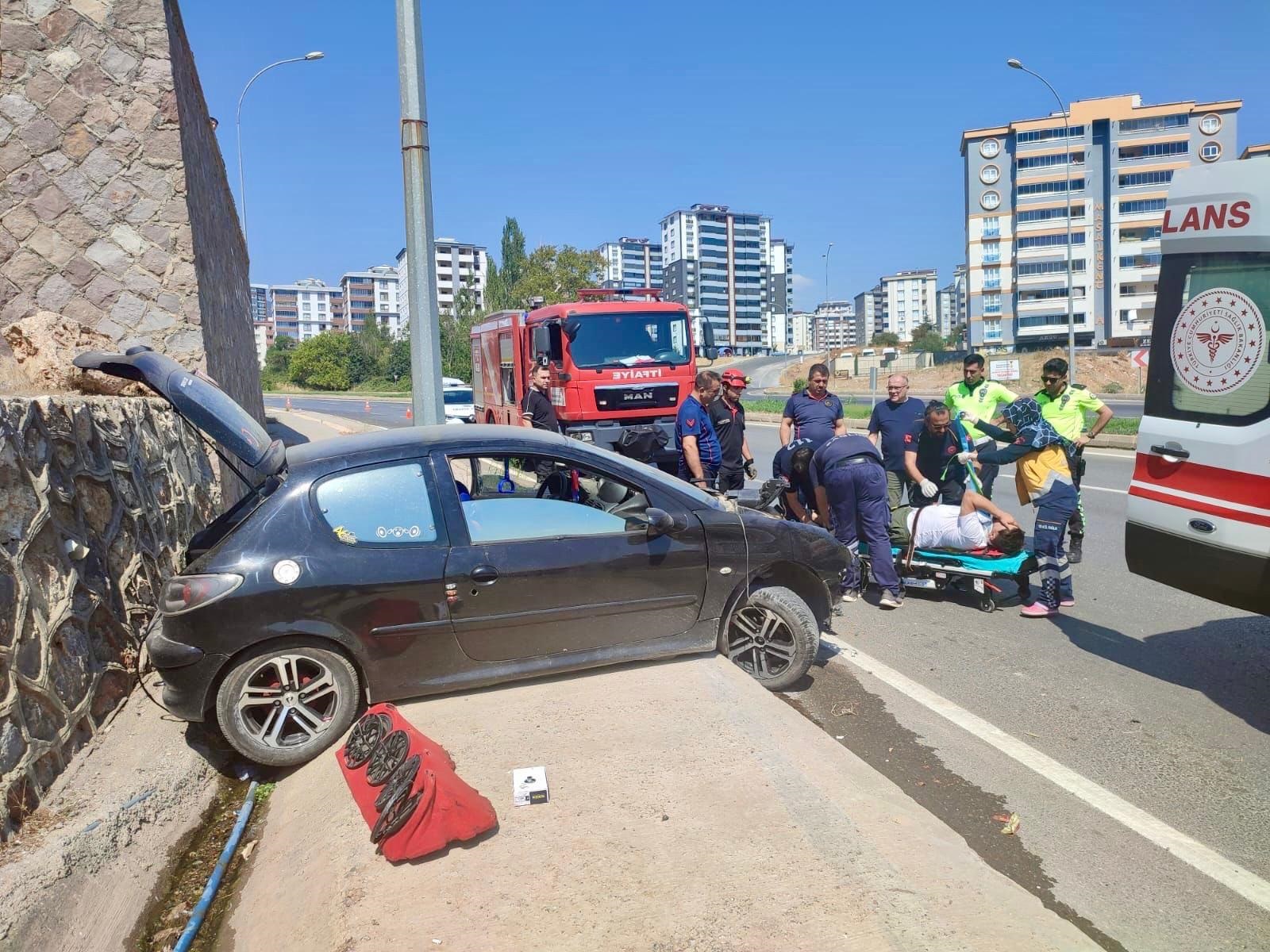 Kahramanmaraş Sümbüllü Rampasında Kaza (1)