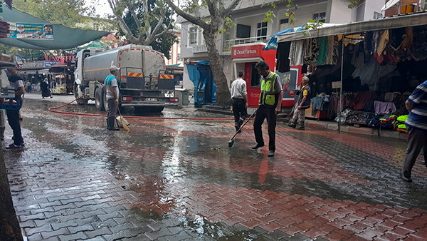 Sağlık Turizminin Gözdesi Ilıca’da Detaylı Temizlik Gerçekleştirildi (1)