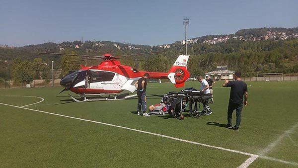 Yaşlı Hasta Için Helikopter Ambulans Havalandı